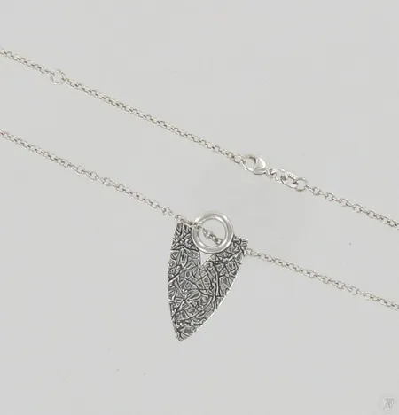 Kaulaketju riipuksella, Kalevala Koru, Live Your Dream, ketjun pituus 50cm, riipuksen korkeus 32mm, 925, paino 10,5g Paino: 10,5 g
