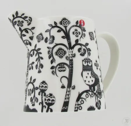 Kaadin, Iittala Taika, korkeus 125mm, 0,5 litraa, musta
