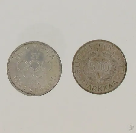 Kaksi juhlarahaa, Olympia XV Helsinki 1952, nimellisarvo 500mk, 500, paino 11,6g Paino: 24,3 g