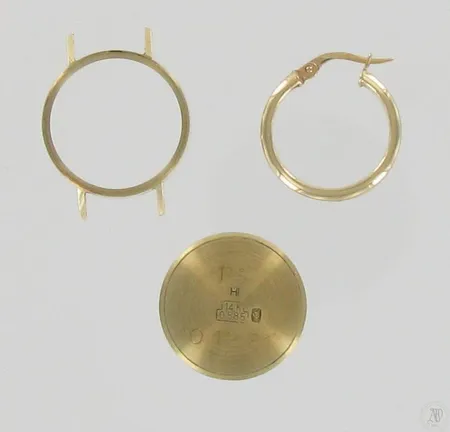 Viallisia koruja, 585, paino 5,1g Paino: 5,1 g