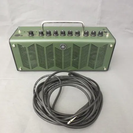 Kitaracombo, Yamaha THR 10X, stereo, teho 2x5W, 8 vahvistinmallinnusta, 10 efektiä,  headphone input, aux in, usb 2.0 portti, paristo/verkkovirta, kitarapiuha, verkkojohto. Nouto ainoastaan myymälästä.