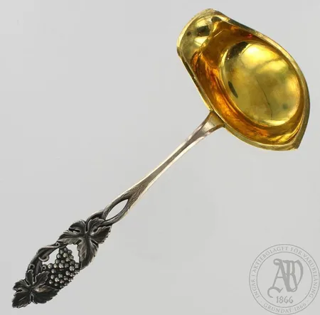 Kastikekauha, kaiverrettu, pituus 140mm, 813, paino 24,2g Paino: 24,2 g