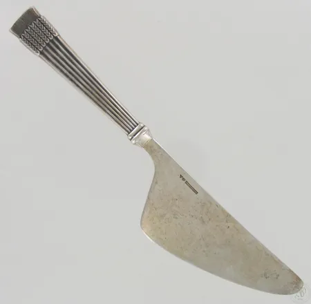 Kakkuveitsi hopeaterällä, Tähkä, 220mm, 813br, paino 80,6g Paino: 80,6 g