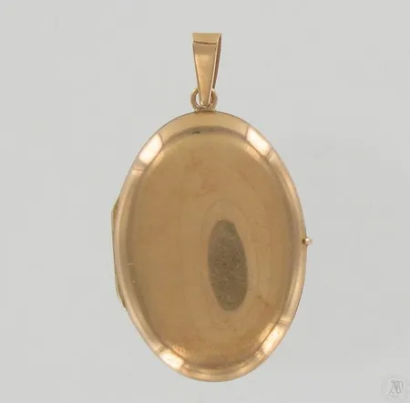 Medaljonki, korkeus 40mm, 585br, paino 5,7g Paino: 5,7 g