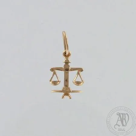 Horoskooppiriipus, korkeus 20mm, 585, paino 0,7g Paino: 0,7 g
