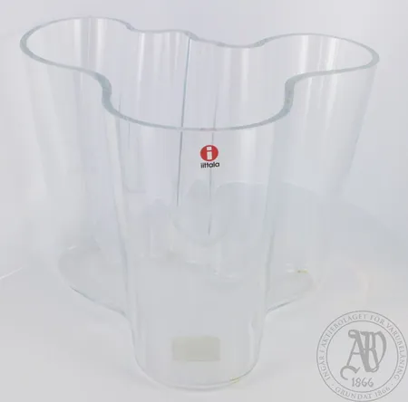 Aalto-maljakko, Iittala, korkeus 160mm, kirkas