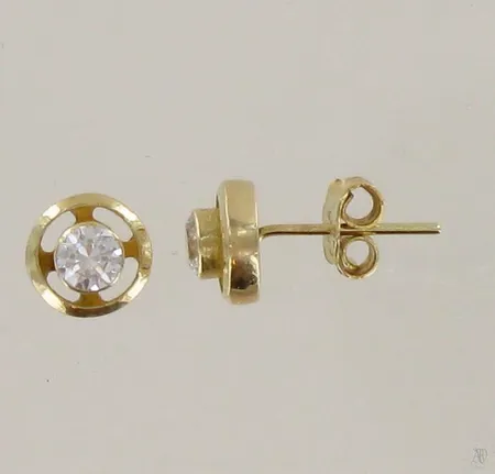 Kivikorvakorut, Ø 8mm, 585br, paino 2,8g Paino: 2,8 g