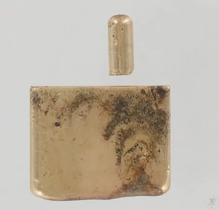 Kaksi kultapalaa, 585, paino 24,4g Paino: 24,4 g