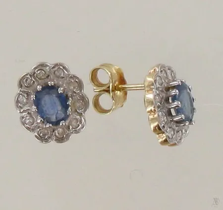 Sinisafiirikorvakorut timanteilla 20xn.0.005ct, 585br, paino 2,1g Paino: 2,1 g