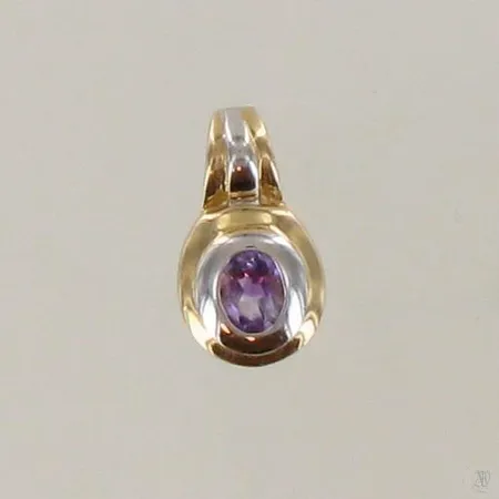 Kiviriipus, korkeus 13mm, 585br, paino 0,9g Paino: 0,9 g