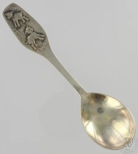 Kastelusikka, kaiverrettu, pituus 140mm, 830, paino 26,9g Paino: 26,9 g