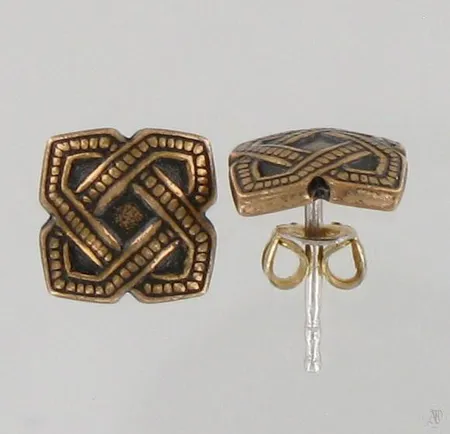 Korvakorut Kalevala Koru, korkeus 9mm, pronssia