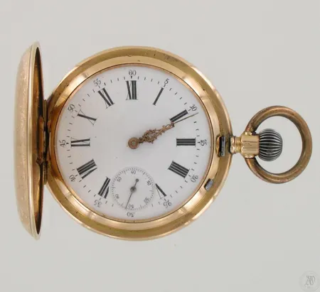Kuvioitu kultataskukello, Ancre Ligne Droite 16 Rubis Balancier Coupe Spriral Breguet Chaton, käytön jälkiä, välikuori kultaa, 585br, paino 85,3g Paino: 85,3 g