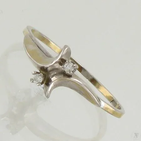 Timanttisormus 2xn.0.01ct, koko 17½, 750 valkokulta, paino 1,6g Paino: 1,6 g