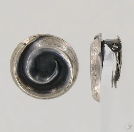Metalliset korvakorut, halkaisija 20mm, Kalevala Koru.