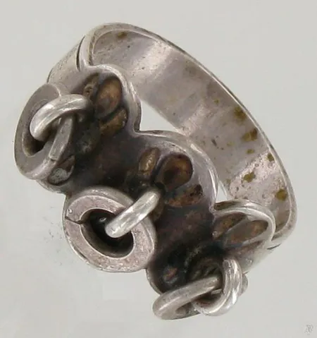 Inari-sormus, koko 17½, 925, paino 4,6g Paino: 4,6 g
