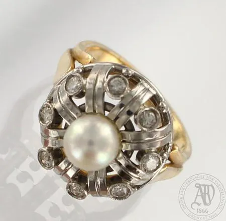 Helmisormus timanteilla 8xn.0.05ct, koko 16¾, 585br kelta- ja valkokulta, paino 6,5g Paino: 6,5 g