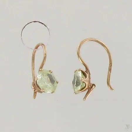 Kivikorvakorut, korkeus 15mm, 585br, paino 1,1g Paino: 1,1 g