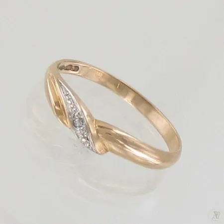 Timanttisormus 1xn.0.005ct, koko 18, 585 kelta- ja valkokulta, paino 1,5g Paino: 1,5 g