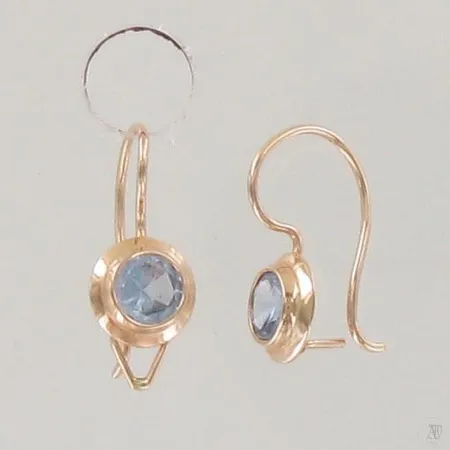 Kivikorvakorut, korkeus 15mm, 585br, paino 0,9g Paino: 0,9 g