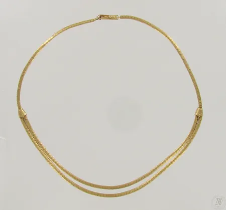 Kaulakoru, pituus 42cm, 750, paino 18,8g Paino: 18,8 g