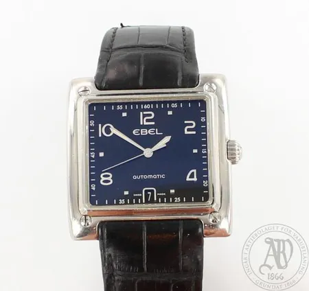 Teräsrannekello Ebel 1911 La Carree Automatic nahkarannekkeella, ref:E9120143, sarjanumero 77503874-A, taulun Ø 40mm ja laatikko