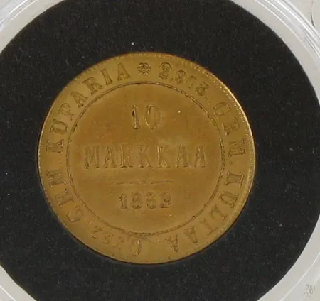 Kultaraha Suomi 10mk, vuodelta 1882, 900, paino 3,2g Paino: 3,2 g