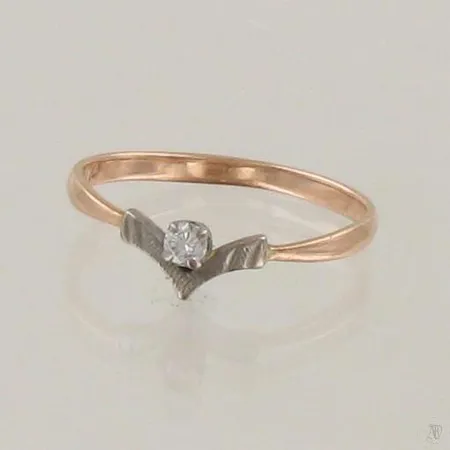 Timanttisormus 0.07ct, koko 17¾, 583, paino 1,4g Paino: 1,4 g