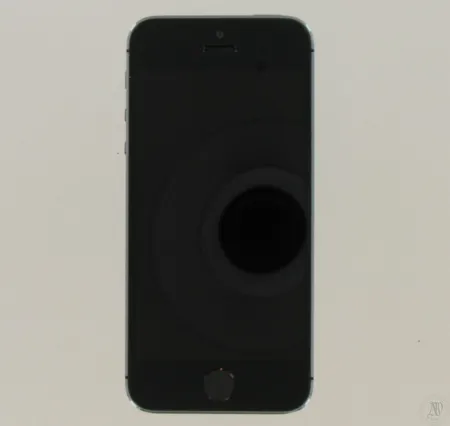Älypuhelin Apple iPhone 5 S, 16 GB, Space Gray, laturi ja laatikko.