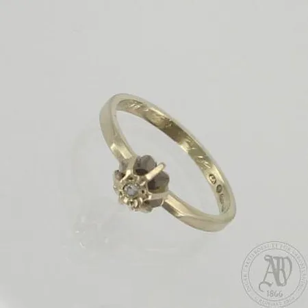 Timanttisormus 1xn.0.02ct, kaiverrettu, 750 valkokulta, paino 2,0g Paino: 2   g