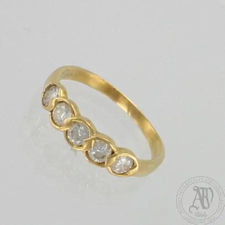 Timanttisormus 5xn0.13ct, koko 17¾, 916, Garuda Jewellery sertifikaatti, paino 2,6g Paino: 2,6 g