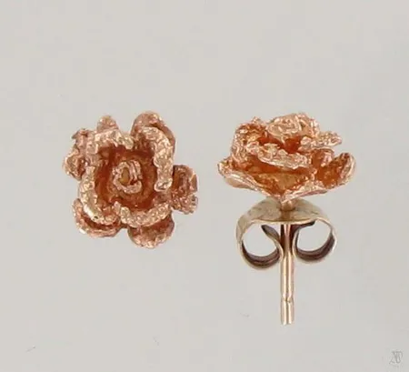 Korvakorut, Ø 8mm, taustat eri paria, 585, paino 2,2g Paino: 2,2 g