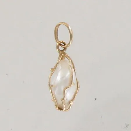 Helmiriipus, korkeus 15mm, 585br, paino 0,4g Paino: 0,4 g