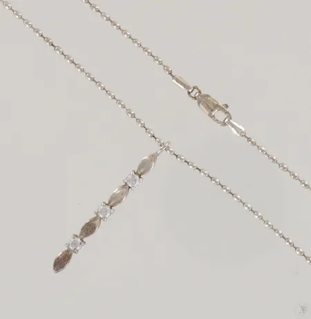 Kivikaulakoru, ketjun pituus 42cm, riipuksen korkeus 40mm, 925br, paino 4,6g Paino: 4,6 g