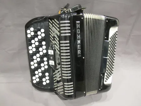 Haitari Hohner, Fortuna 2, kova kantosalkku. Nouto ainoastaan myymälästä.