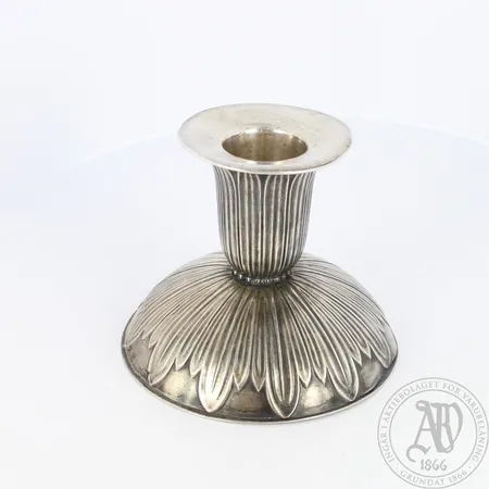 Kynttilänjalka, korkeus 65mm, 813br, paino 127,5g Paino: 127,5 g