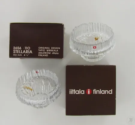 Kaksi tuikkulyhtyä, Iittala, Stellaria, design Tapio Wirkkala, korkeus 110mm, alkuperäiset pakkaukset