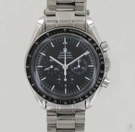 Teräsrannekello Omega Speedmaster Professional, taulun Ø 42mm, rannekkeen pituus 190mm 

HUOM. MUUTOS HUUTOKAUPPATEKSTIN KUVAUKSEEN: kello on mekaaninen, ei automaatti.
