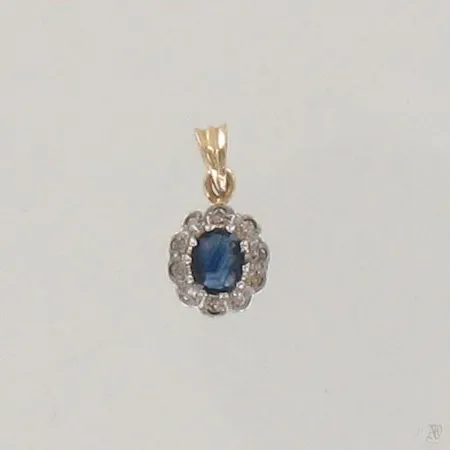 Sinisafiiririipus timanteilla 10xn.0.005ct, korkeus 15mm, 585br, paino 0,9g Paino: 0,9 g
