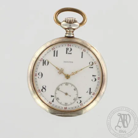 Viallinen taskukello Zenith, kaiverrettu, 15 kivinen, Ø 52mm, 800br, paino 93,5g Paino: 93,5 g