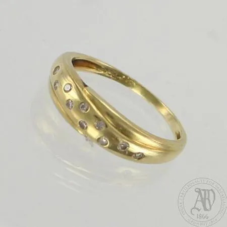Timanttisormus 10xn.0.005ct, koko 16¾, 585, paino 2,5g Paino: 2,5 g