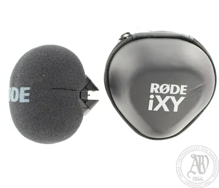 RØDE Microphones iXY Lightning, stereomikrofoni iPhonelle, koko 55x75x70mm, suojakotelo