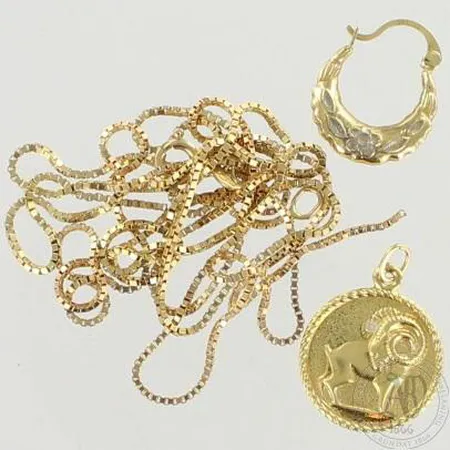 Viallisia koruja, 585, paino 5,2g