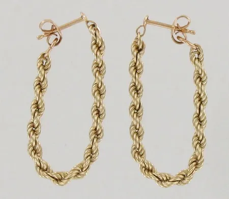 Korvakorut, korkeus 30mm, 585, paino 1,2g