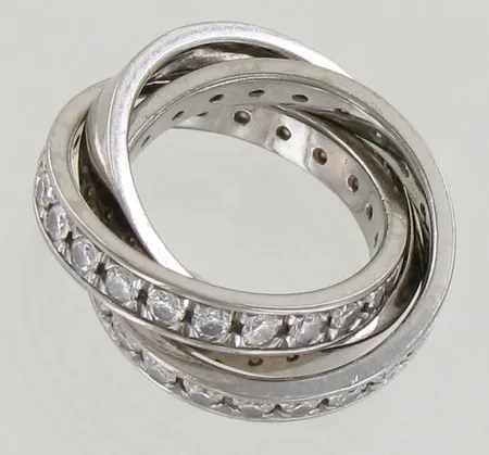 Timanttisormus kahdella allianssirungolla 46xn.0.05ct, Käsityötä, tekijäleima JKE, koko 16½, 585 valkokulta, paino 14,4g