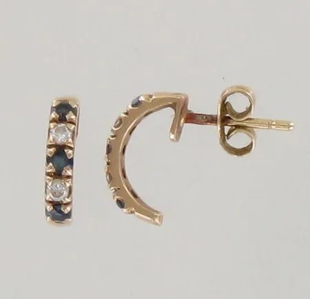 Sinisafiirikorvakorut timanteilla 4xn.0.03ct, korkeus 11mm, taustat eriparia, 585br, paino 1,3g