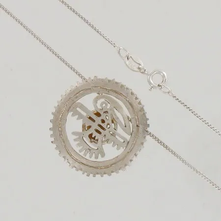 Kaulaketju riipuksella Kalevala Koru, Aurinkolintu, design Mikko Kuustonen, Ø 25mm, ketjun pituus 42cm, 925br, paino 7,3g 