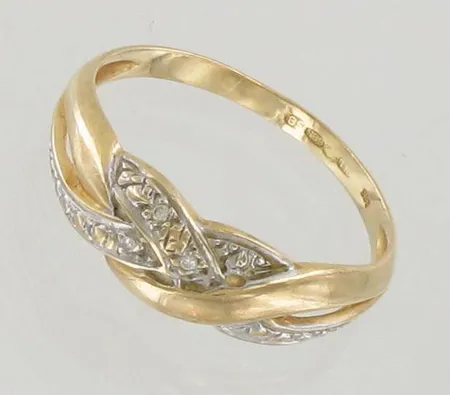 Timanttisormus 3xn.0.005ct, koko 19¼, 585 kelta- ja valkokulta, paino 2,1g
