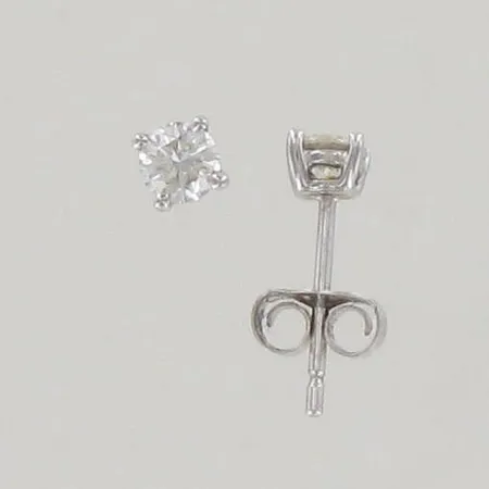 Timanttikorvanapit 2xn.0.16ct, 750 valkokulta, paino 0,6g