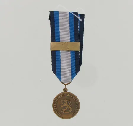 Maanpuolustusmitali